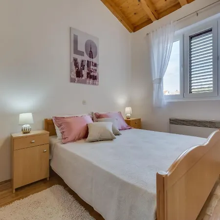 Spacious In With Pool Holiday home